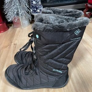 Columbia insulated weatherproof boots sz 5 good condition